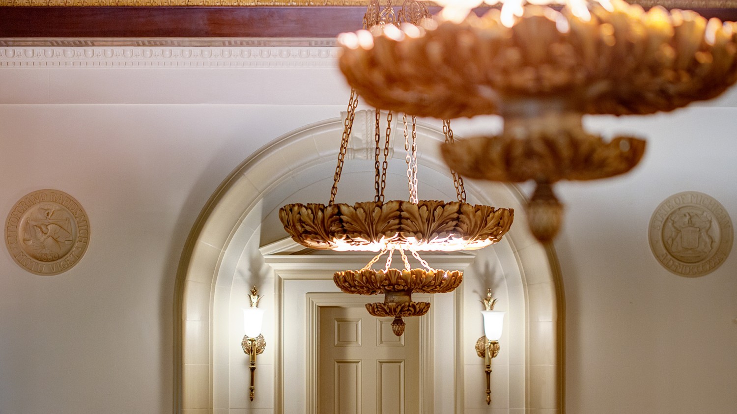 Amway Grand_Imperial Ballroom_Close Up_Two Chandeliers_Entryway