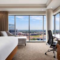 Tower Luxury Suite Bedroom