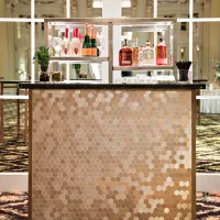 Amway Grand_Banquet Bar_Alcohol Shelf_Glasses_Mirrors_Pantlind Ballroom