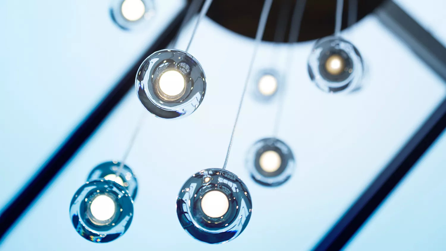 Amway Grand_Detail_Light Fixture_Round Hanging Lights