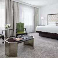 Amway Grand_Superior Suite_King Bed_Tables_Chairs_Windows_Lamps