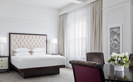 Guest Rooms and Suites | Amway Grand Plaza