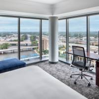 Tower Luxury Suite Bedroom
